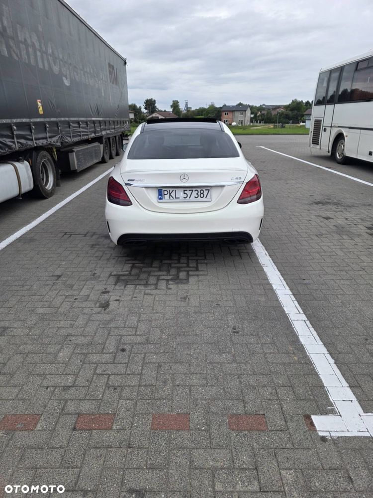 Mercedes-Benz Klasa C AMG 43 4-Matic - 7