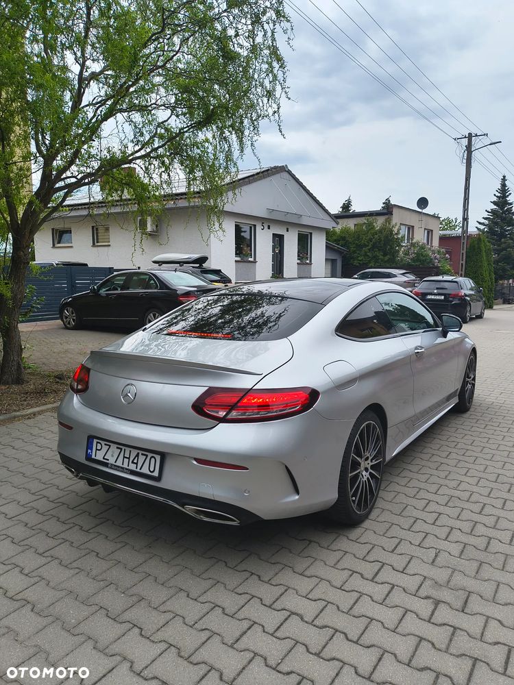 Mercedes-Benz Klasa C 300 7G-TRONIC AMG Line - 5