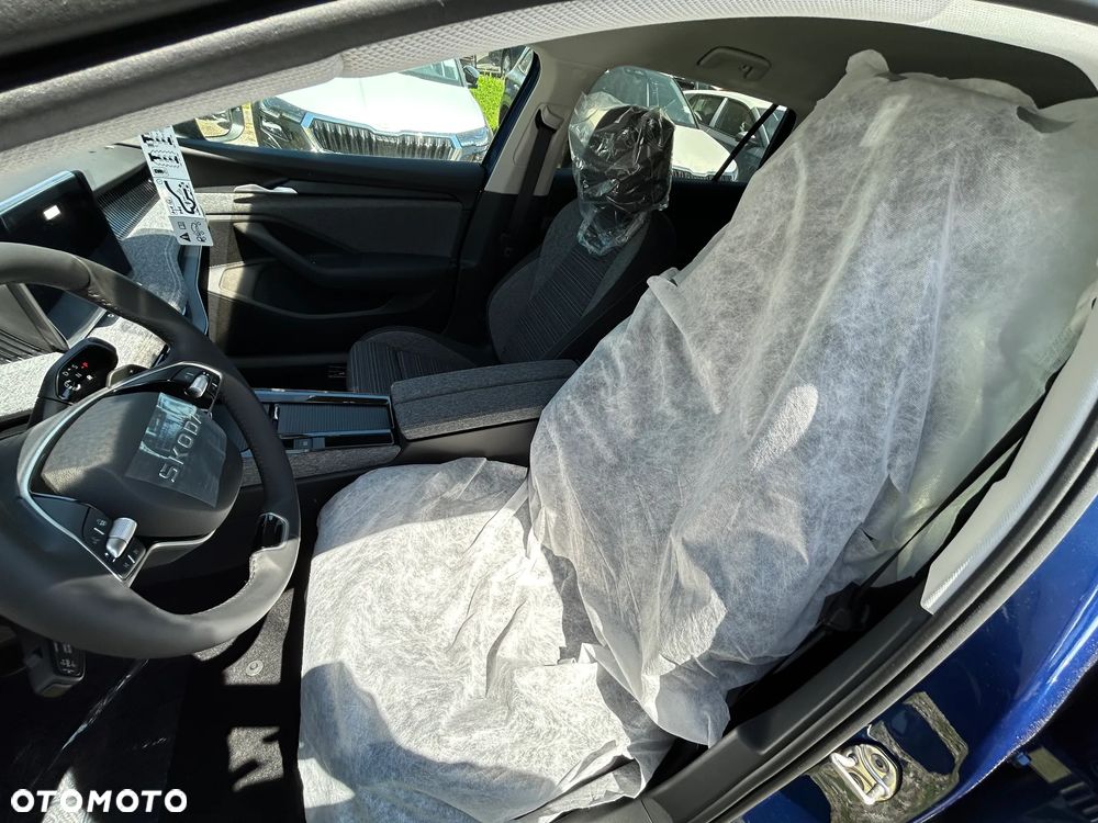 Skoda Superb 2.0 TSI Drive DSG - 13