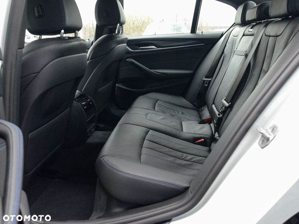 BMW Seria 5 - 33