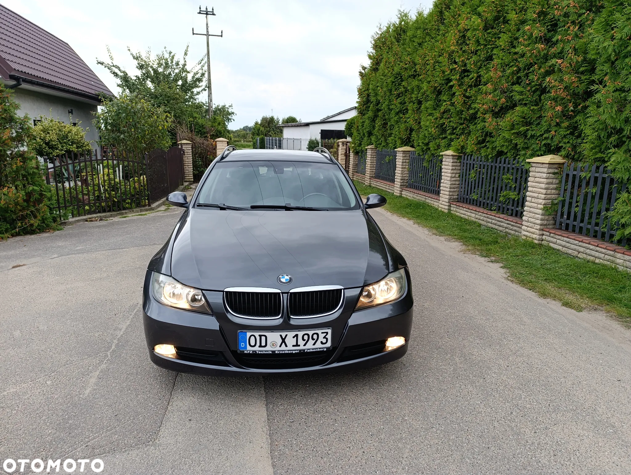 BMW Seria 3 318i Touring - 8