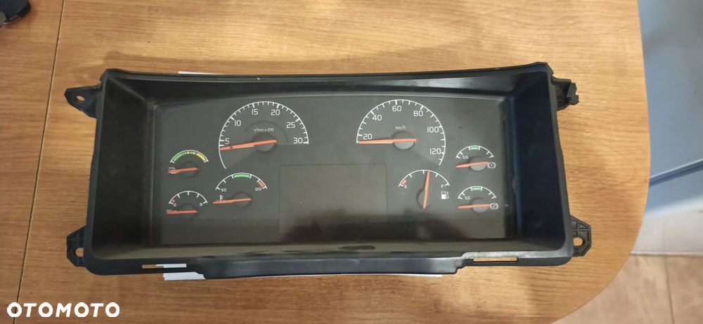 Licznik Zegary Volvo Fh12