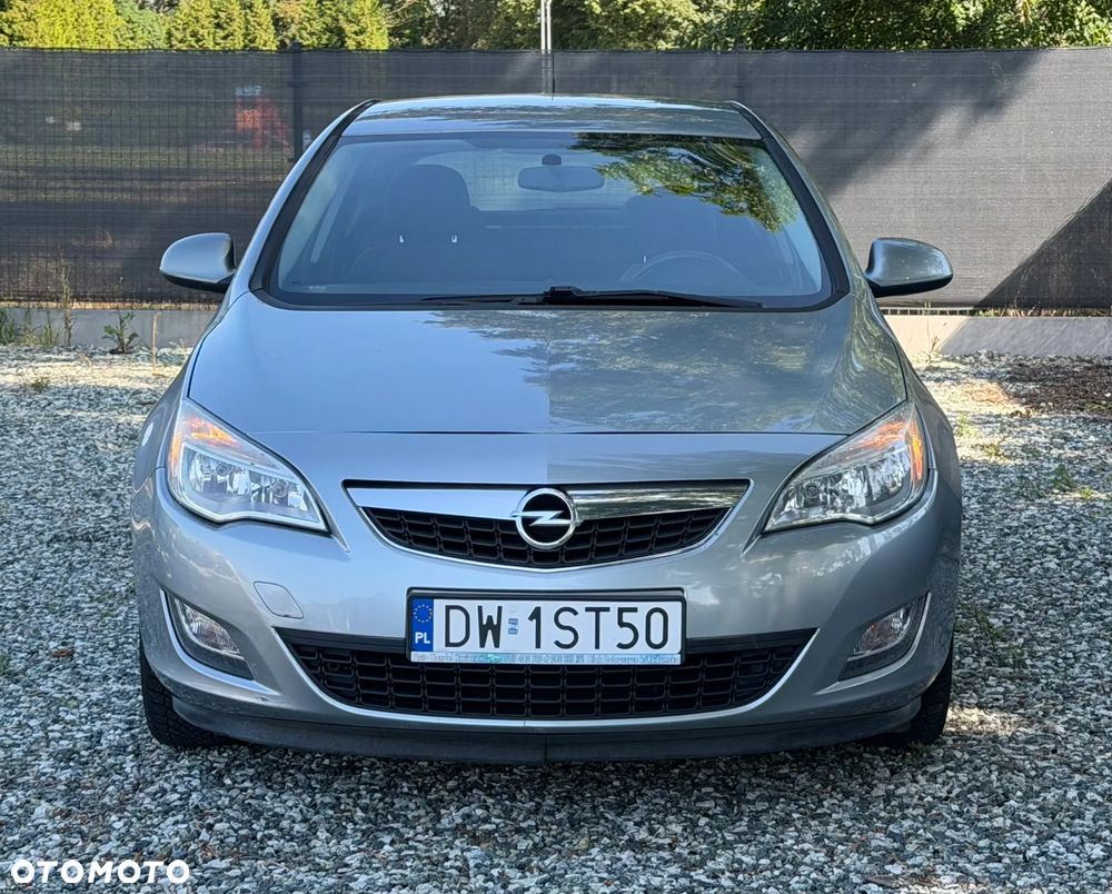 Opel Astra 1.6 Enjoy - 2