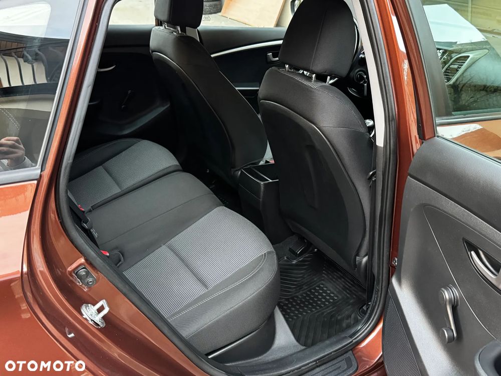 Hyundai i30 1.6 CRDi Comfort - 15