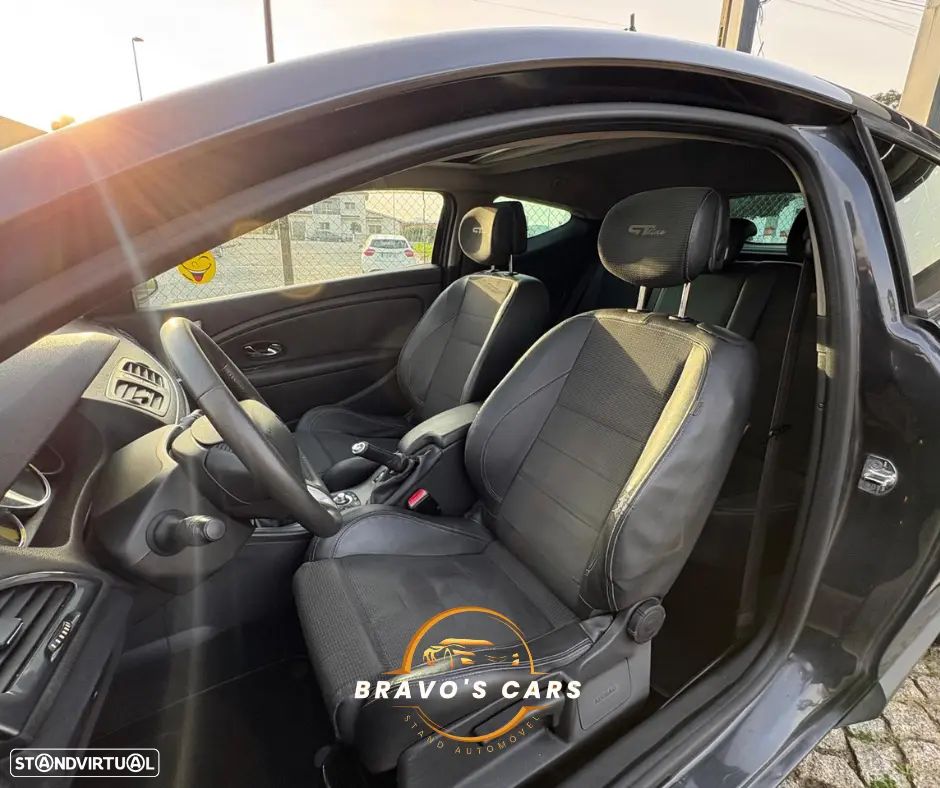Renault Mégane Coupe Energy dCi 110 FAP Start & Stop GT Line - 12