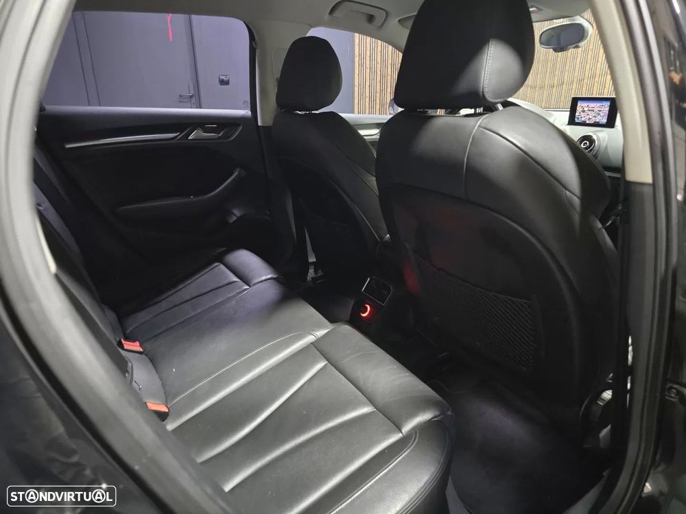 Audi A3 Sportback 2.0 TDI Sport - 21