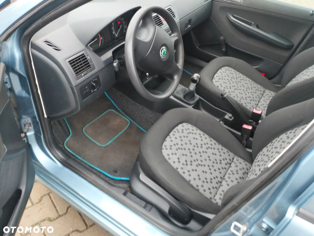 Skoda Fabia 1.2 HTP Run - 20