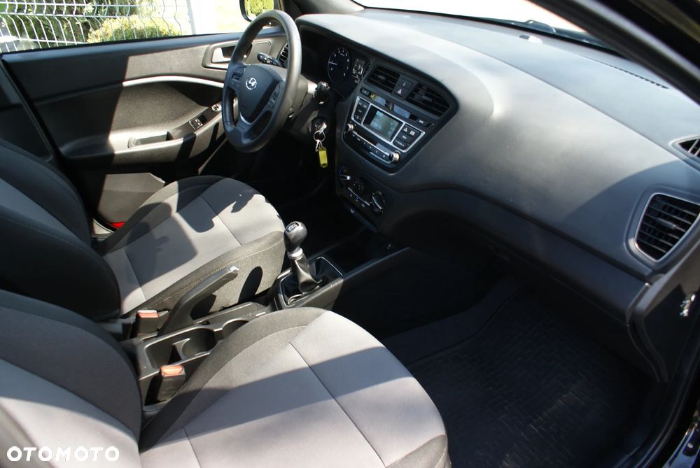 Hyundai i20 1.2 GO - 14