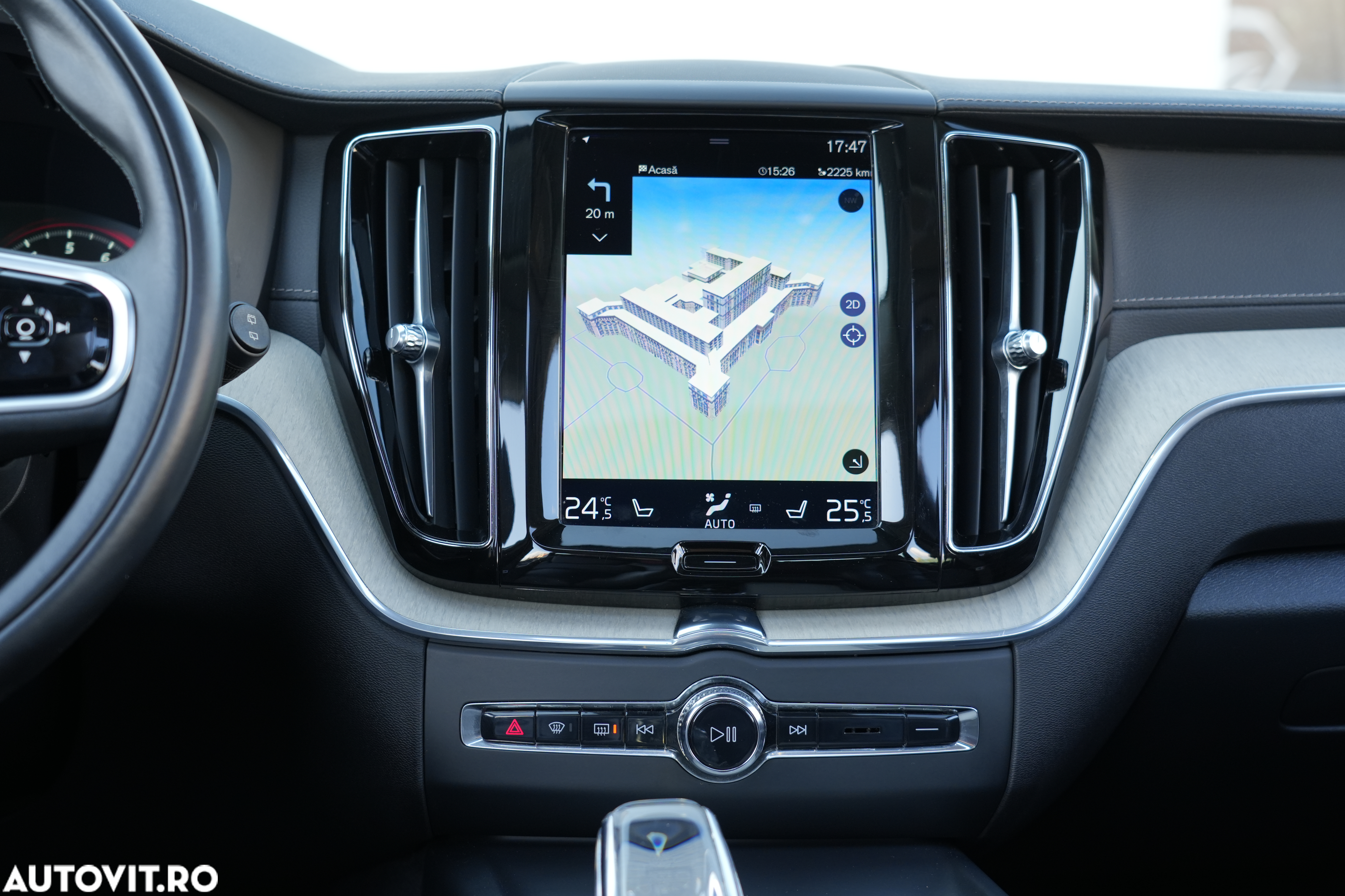 Volvo XC 60 T8 Twin Engine AWD Inscription - 24