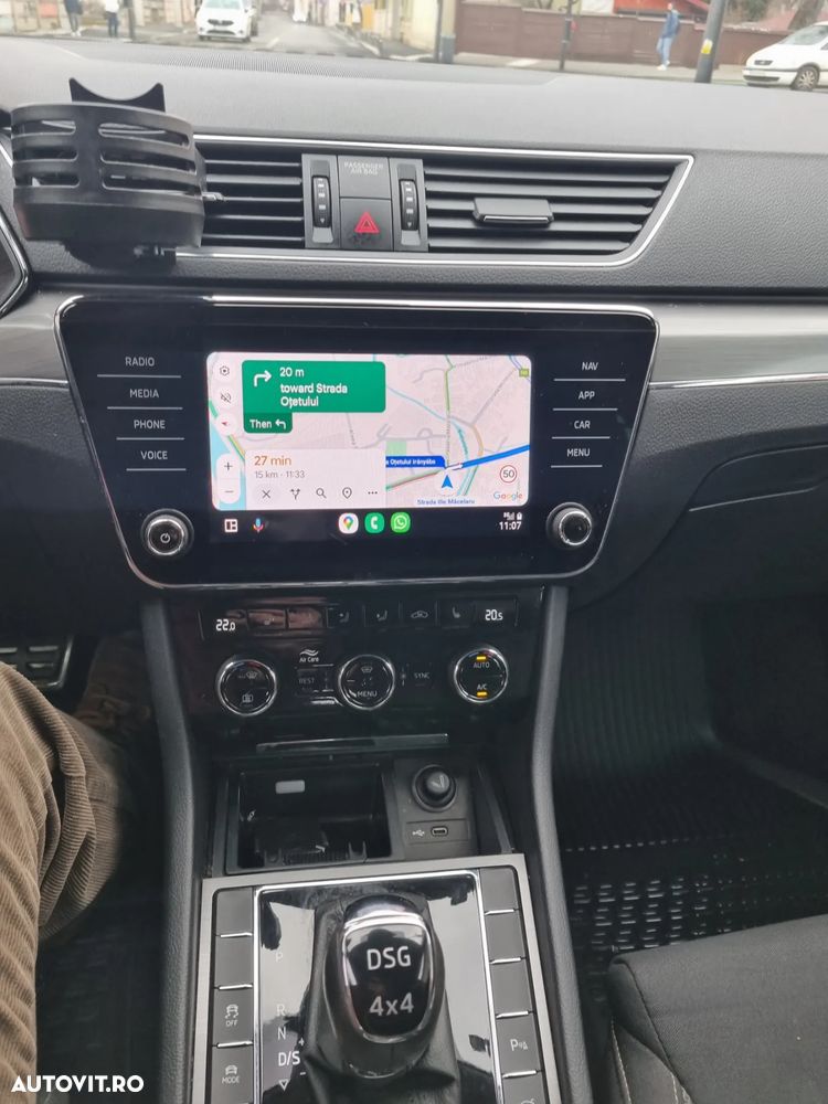 Skoda Superb Combi 2.0 TDI 4X4 DSG Scout - 14