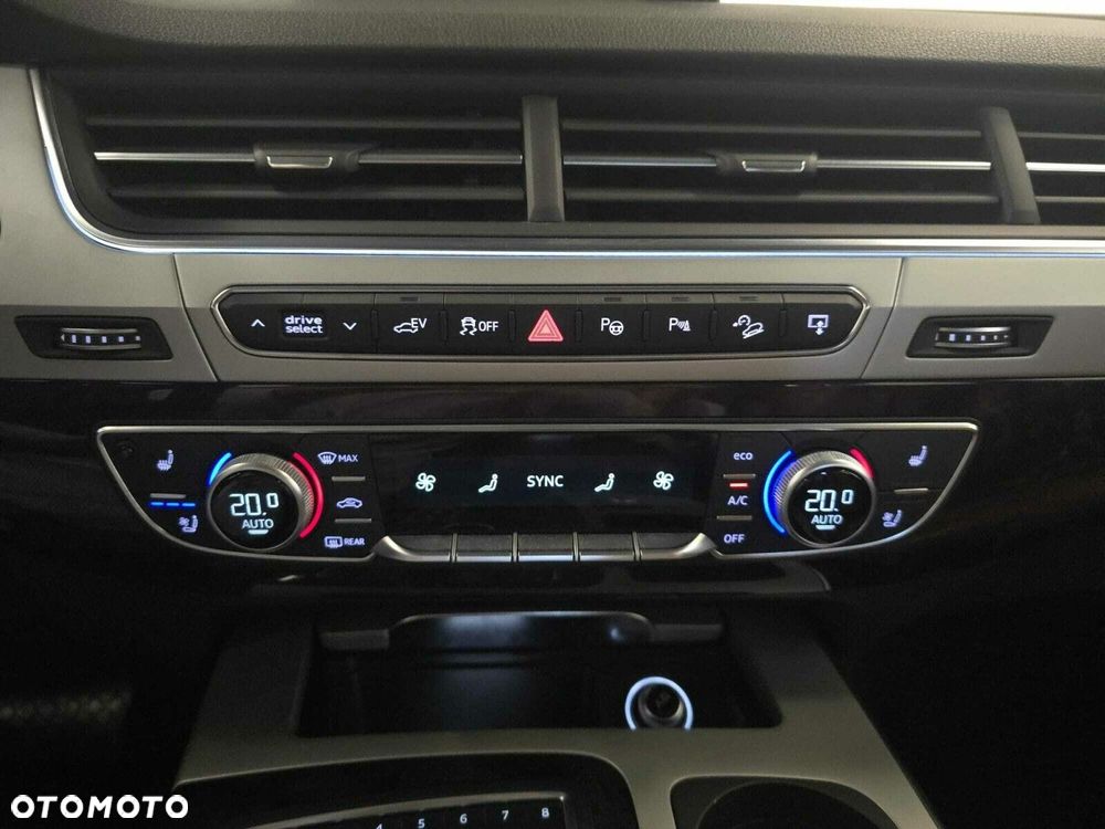 Audi Q7 - 21