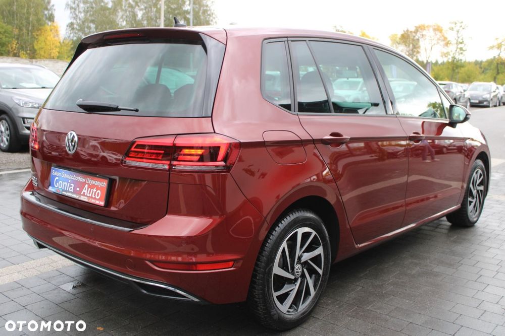 Volkswagen Golf Sportsvan - 14
