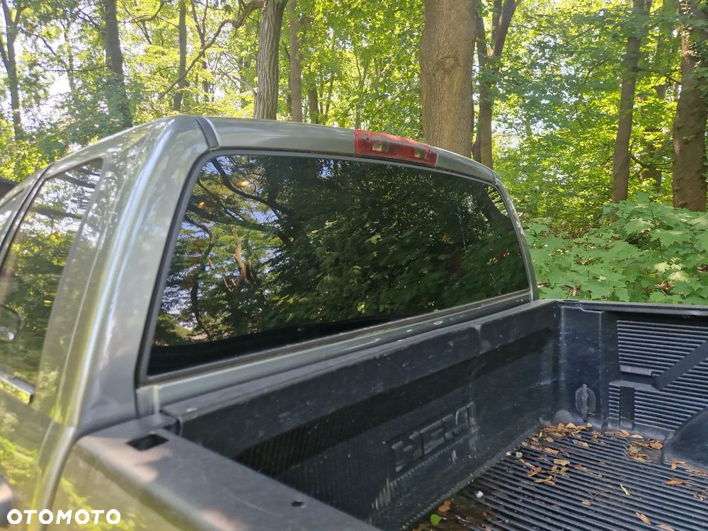 Dodge Ram Tylna Szyba 02 08 - 1