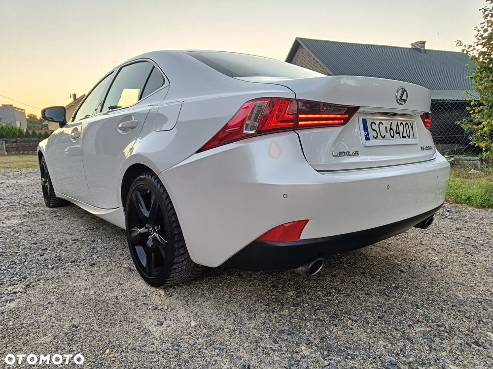 Lexus IS 200t / 300 Black - 8