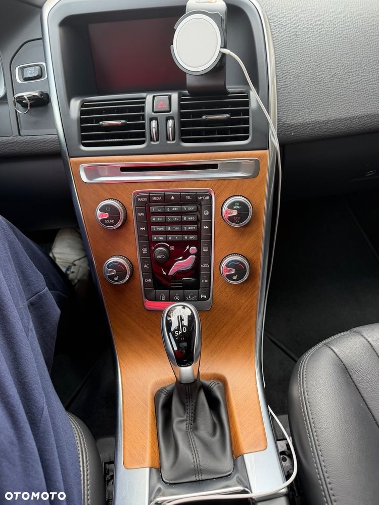 Volvo XC 60 D4 Drive-E Summum - 27