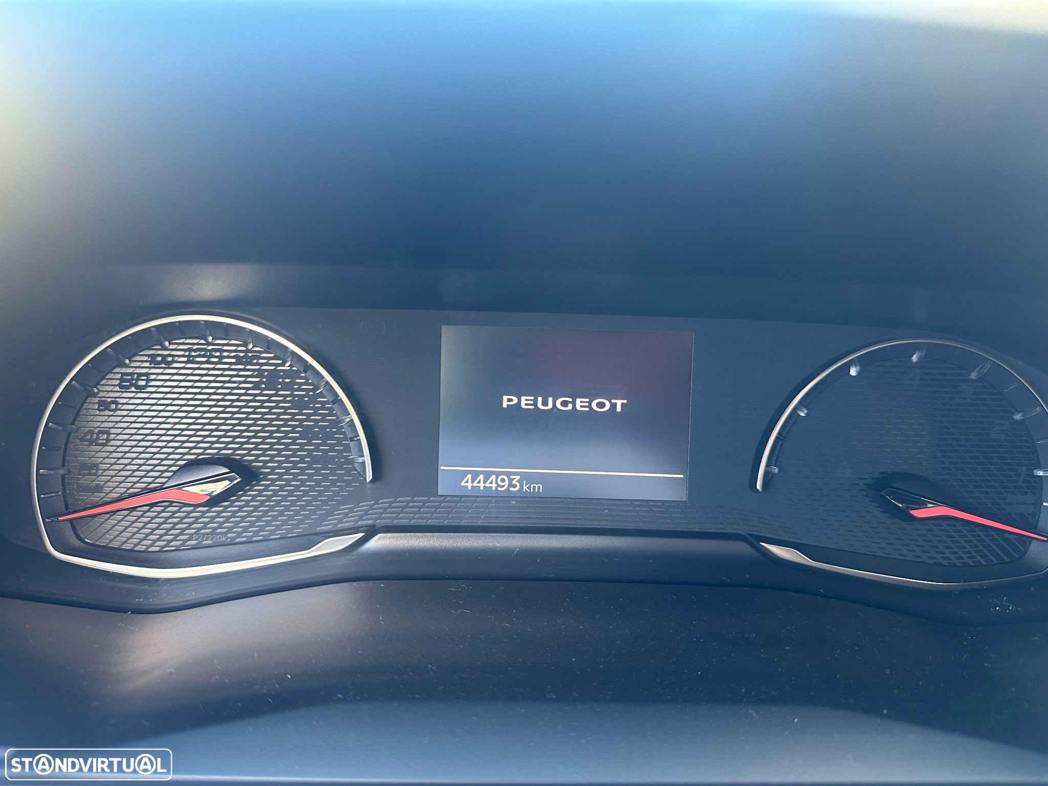 Peugeot 2008 1.2 PureTech Active - 9