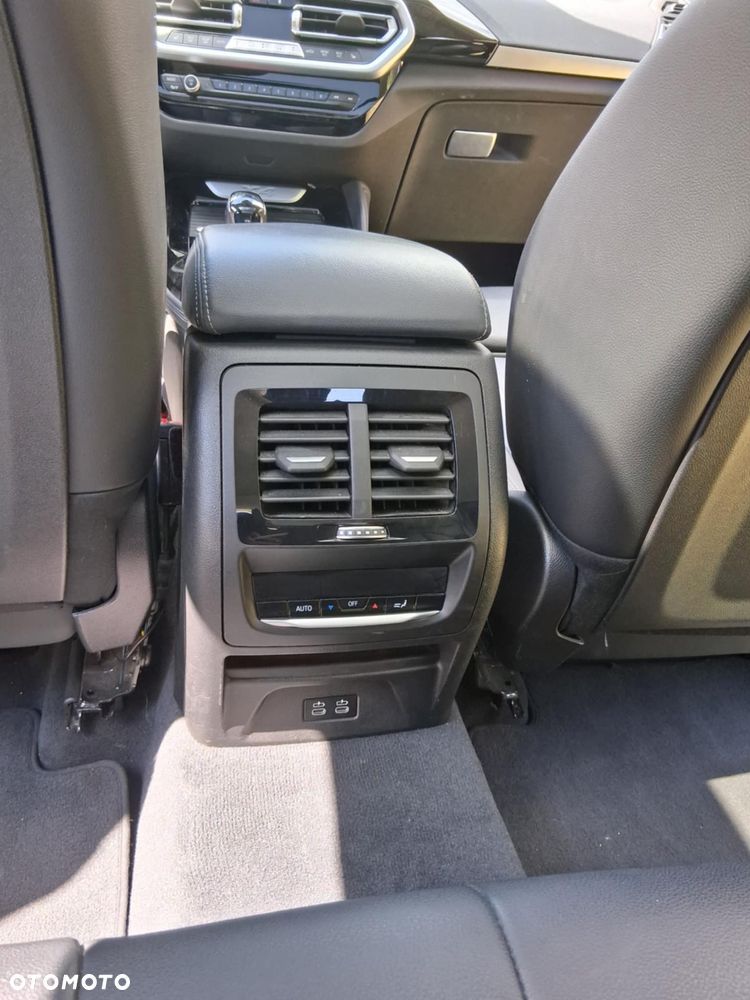 BMW X4 xDrive20d - 13