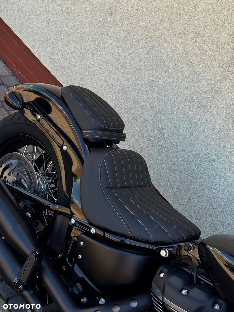 Harley-Davidson Softail Street Bob - 15