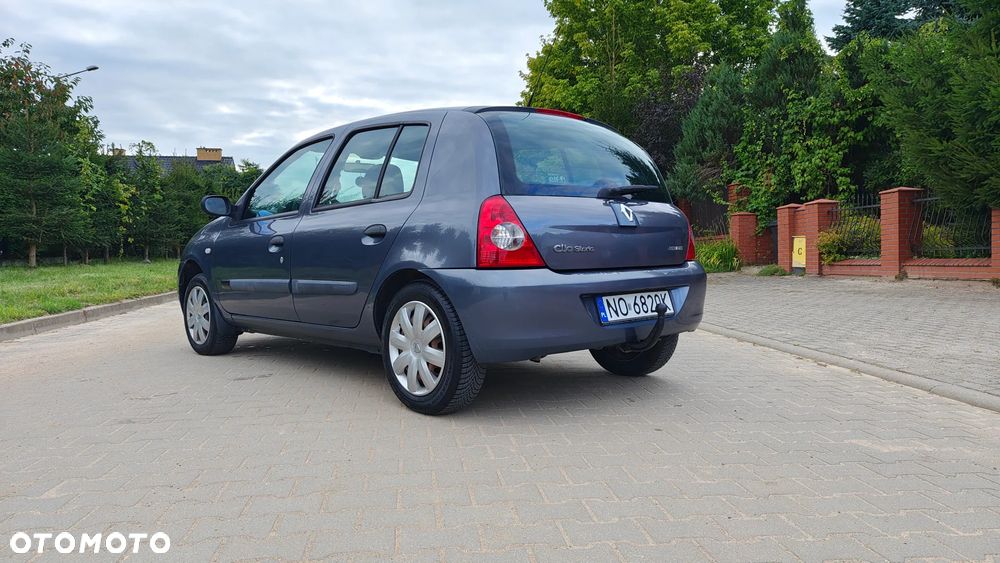 Renault Clio - 13