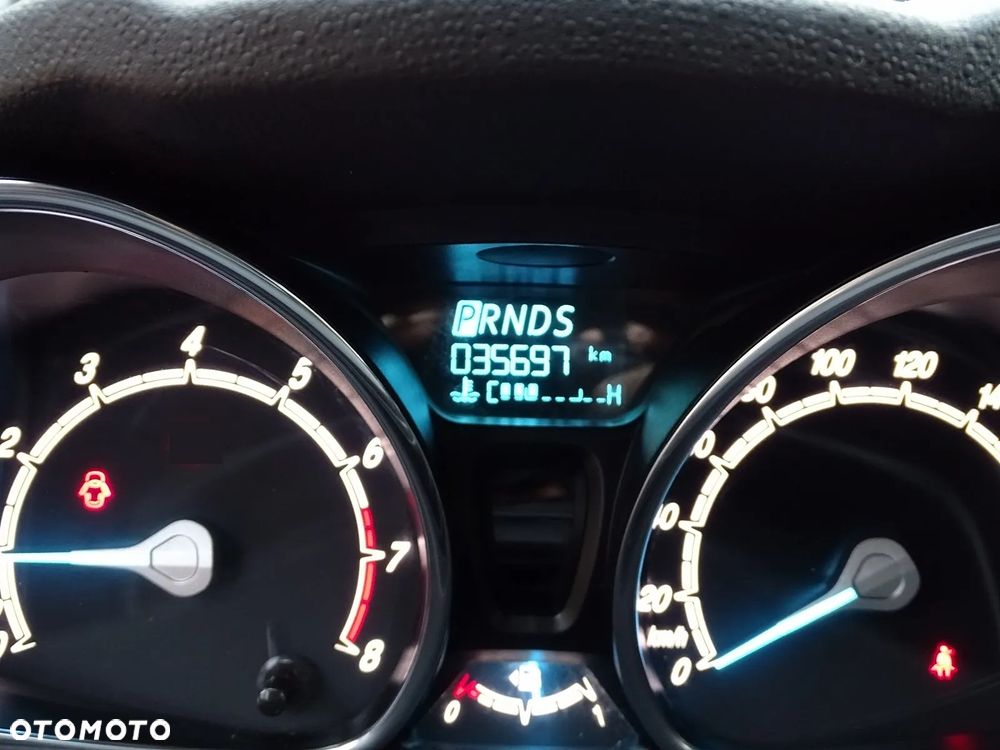 Ford Fiesta 1.0 EcoBoost Powershift Titanium - 38