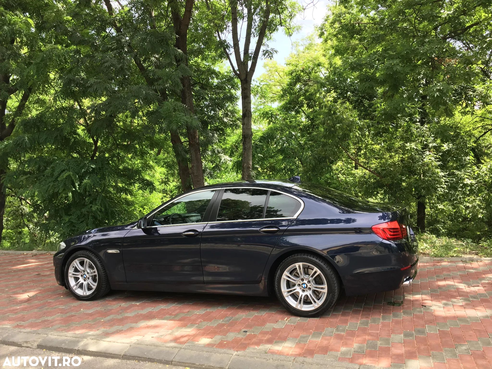 BMW Seria 5 520d - 1