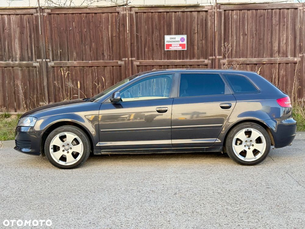 Audi A3 Sportback - 6