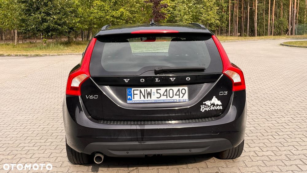 Volvo V60 D3 Momentum - 4