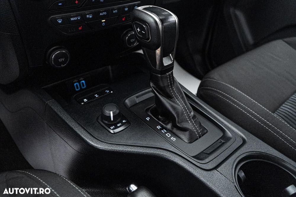 Ford Ranger Pick-Up 2.0 TD 170 CP 6AT 4x4 Double Cab Limited - 17