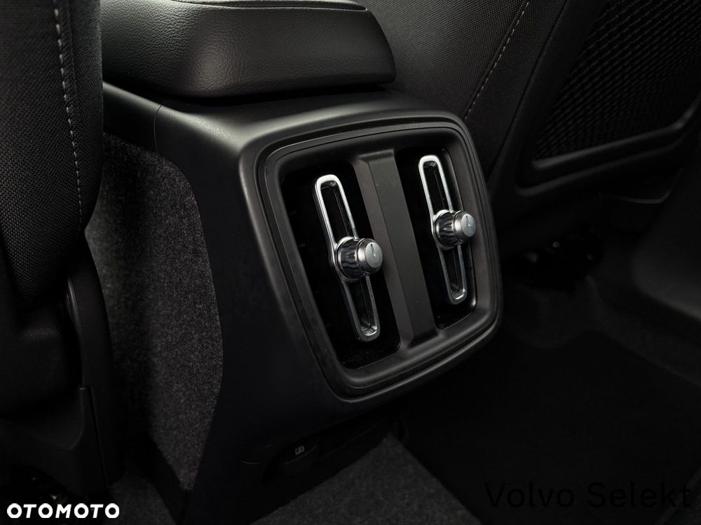 Volvo XC 40 - 19