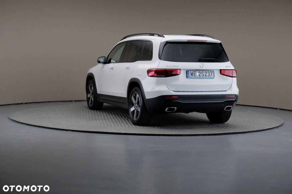 Mercedes-Benz GLB - 2