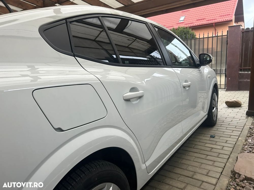 Dacia Logan TCe 100 Expression - 4