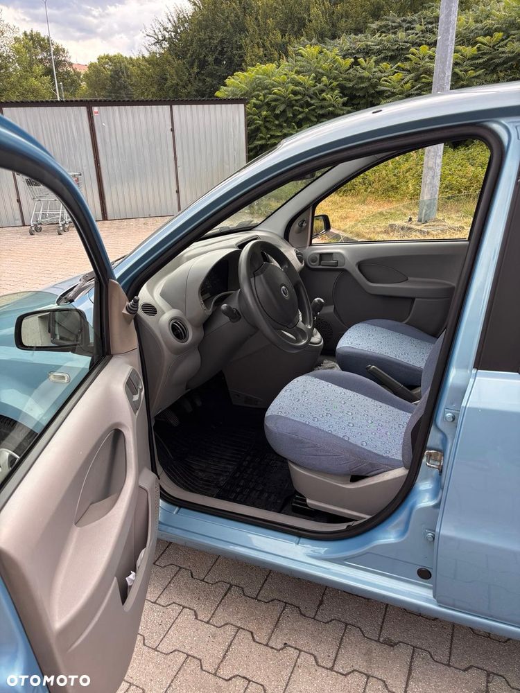 Fiat Panda 1.1 Active dla kobiet - 7