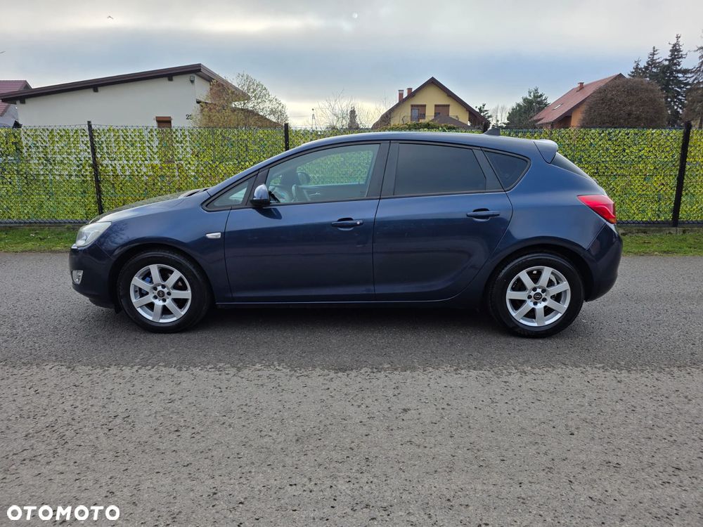 Opel Astra - 10