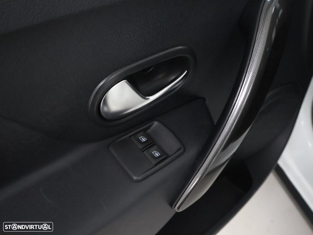 Dacia Logan MCV 0.9 TCe Stepway - 12