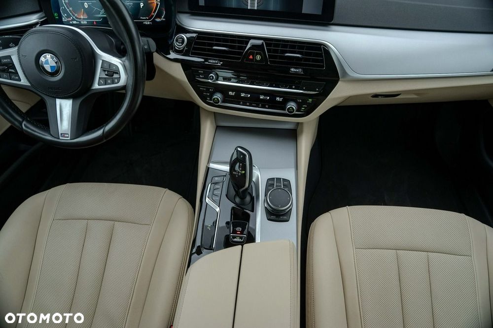 BMW Seria 5 518d Business Edition - 21