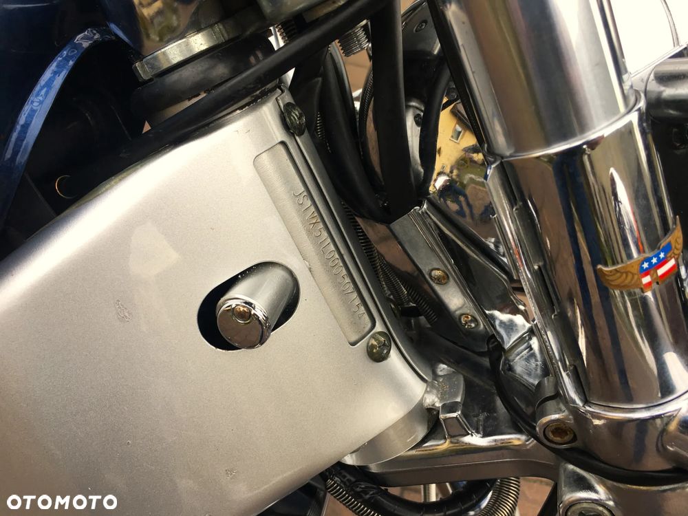 Suzuki Intruder - 19