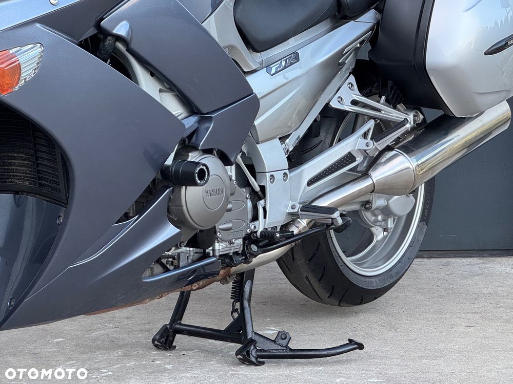 Yamaha FJR - 25
