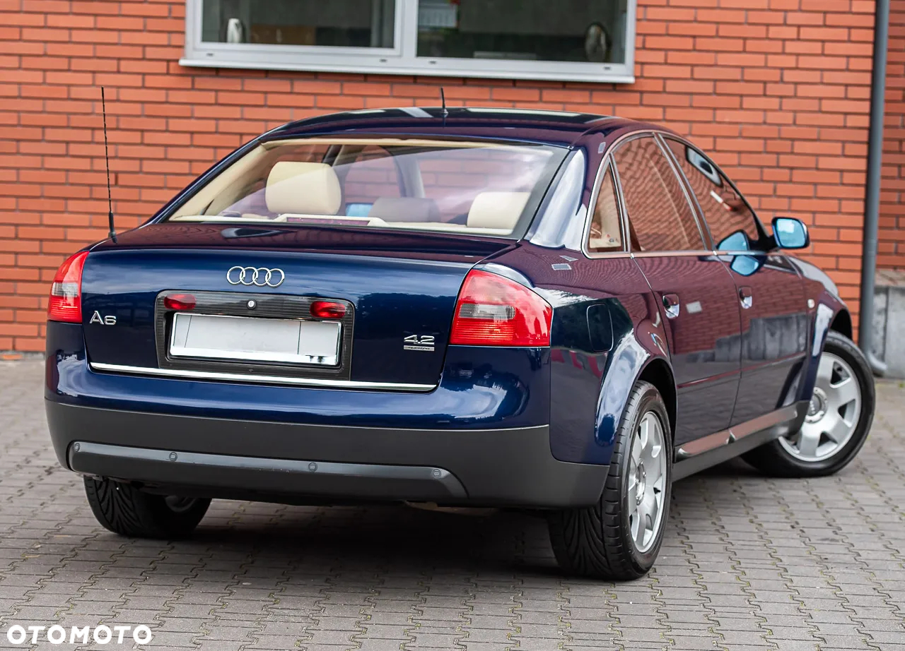 Audi A6 Avant 4.2 quattro - 12