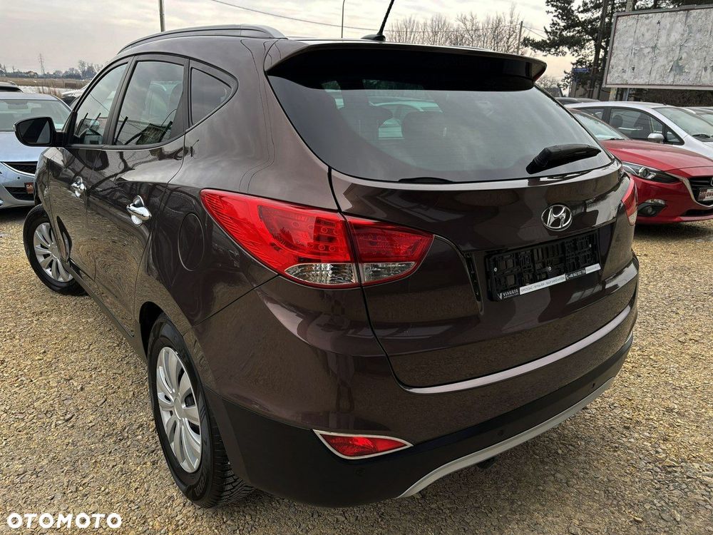 Hyundai ix35 2.0 CRDi 4WD Automatik Premium - 4