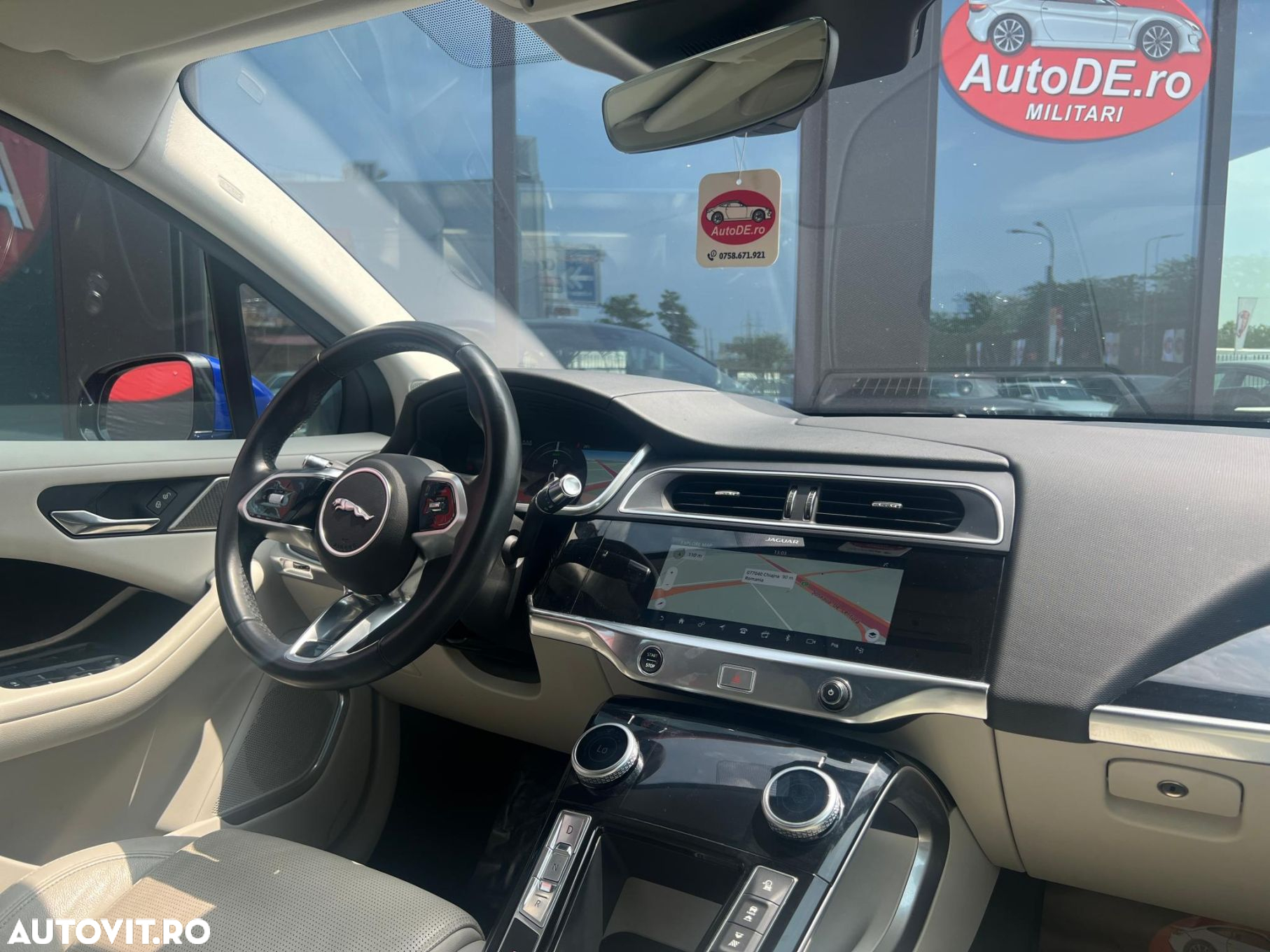 Jaguar I-Pace - 6