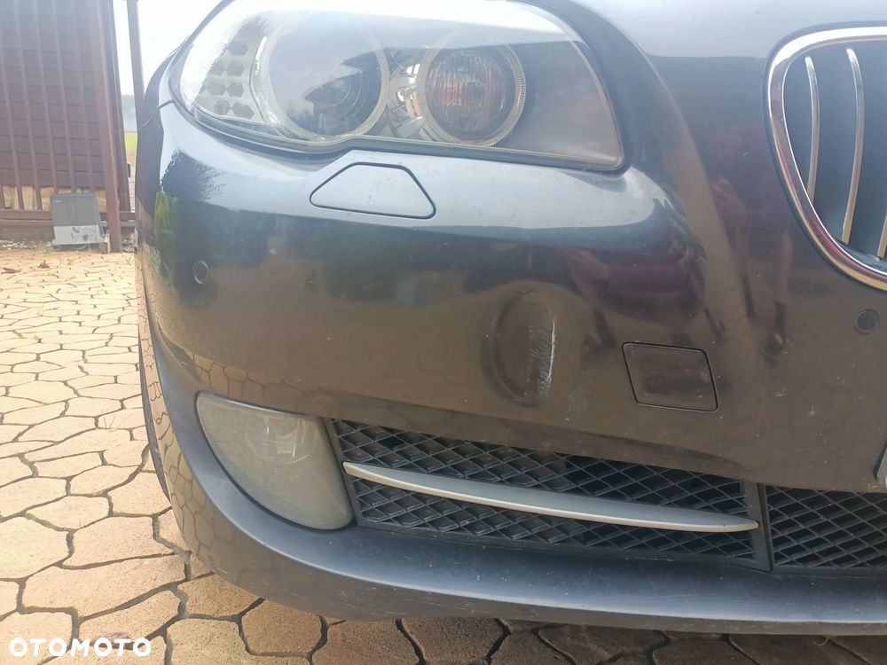 BMW Seria 5 525d xDrive - 5