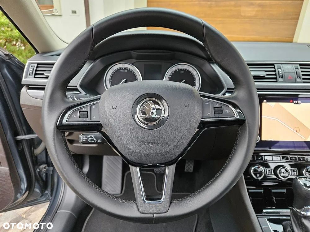 Skoda Superb 2.0 TDI 4x4 DSG L&K - 16
