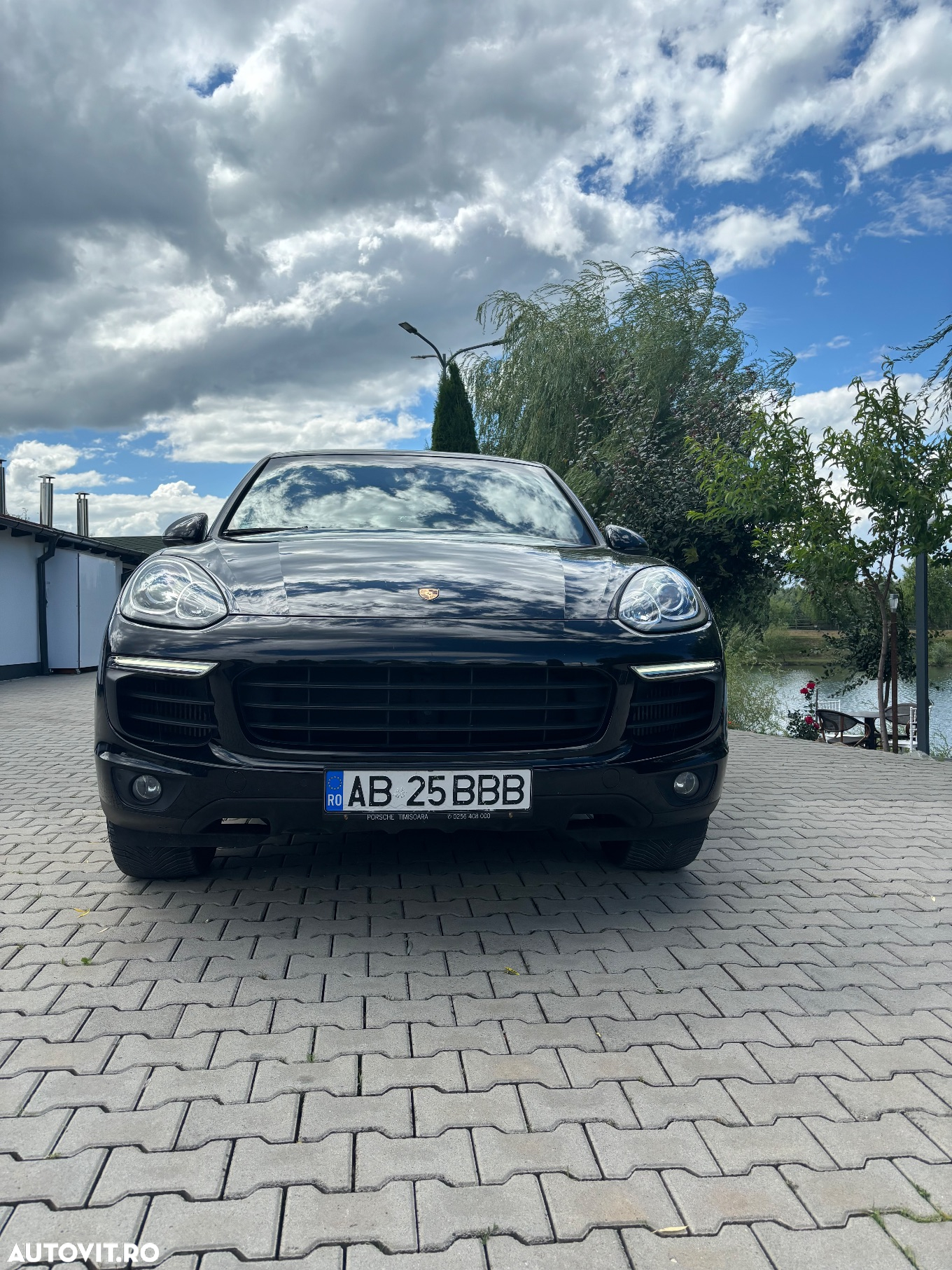 Porsche Cayenne 3.0 L - 4