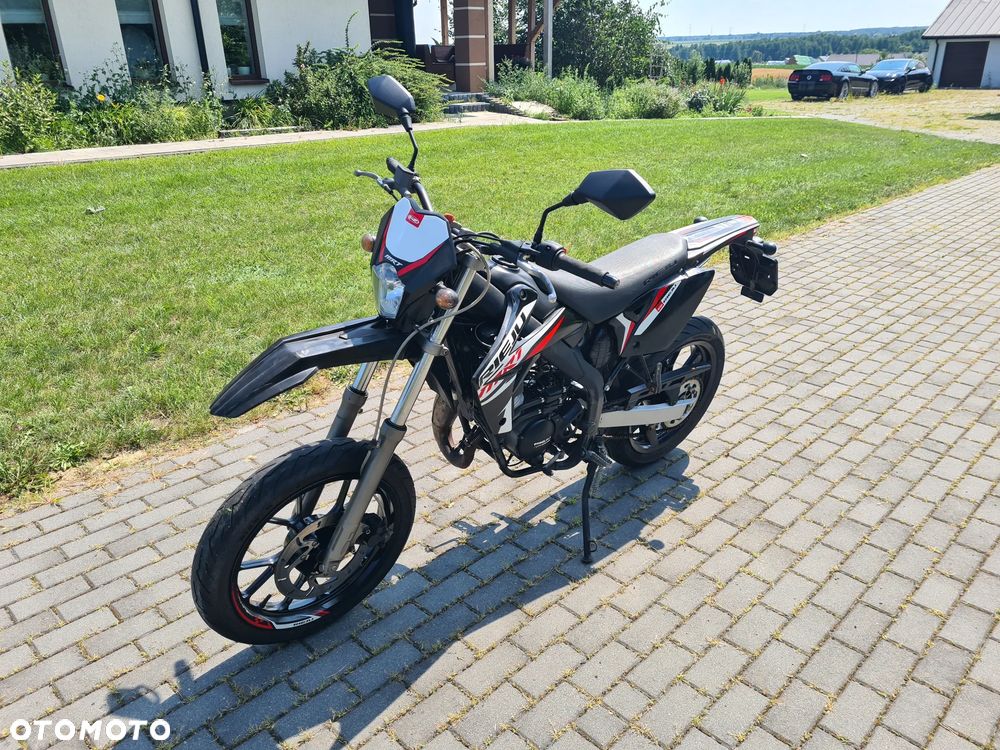 Yamaha MT - 7