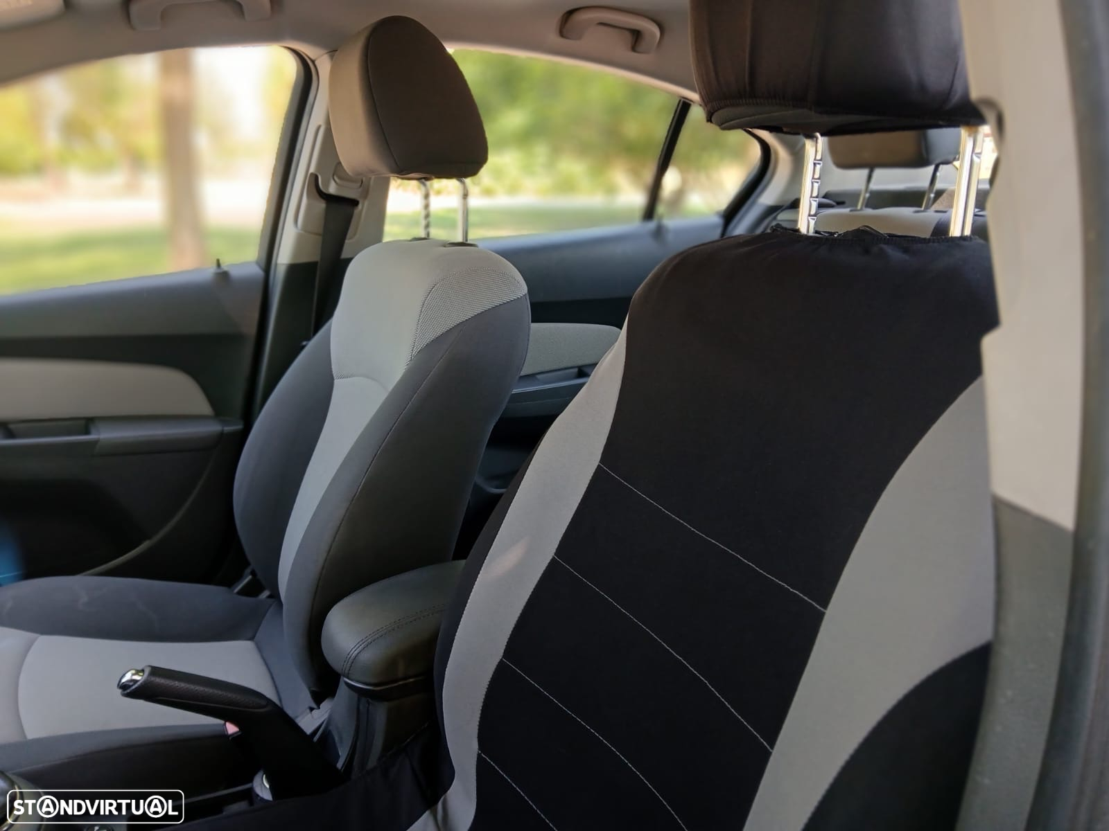 Chevrolet Cruze 1.6 LS - 9