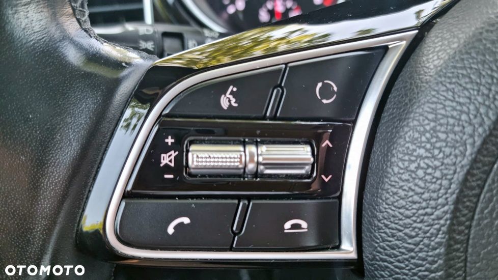 Kia Ceed 1.6 CRDi mHEV L Business Line - 12