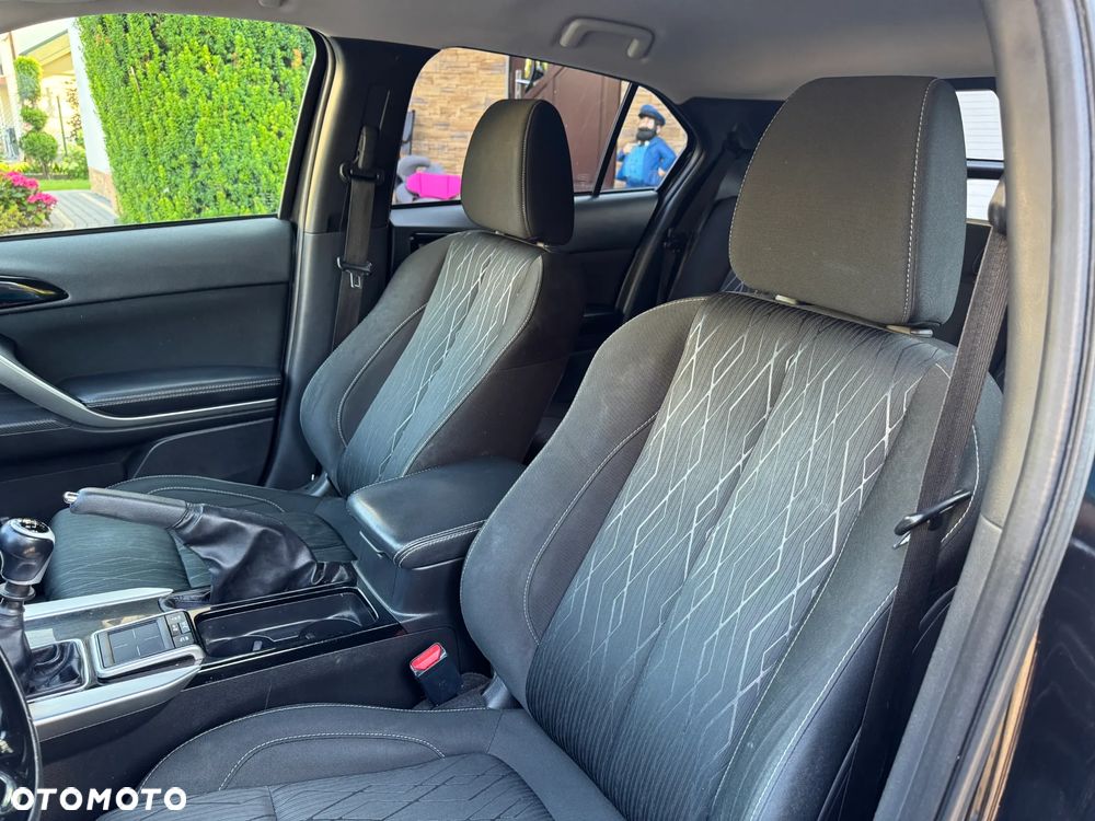 Mitsubishi Eclipse Cross - 28