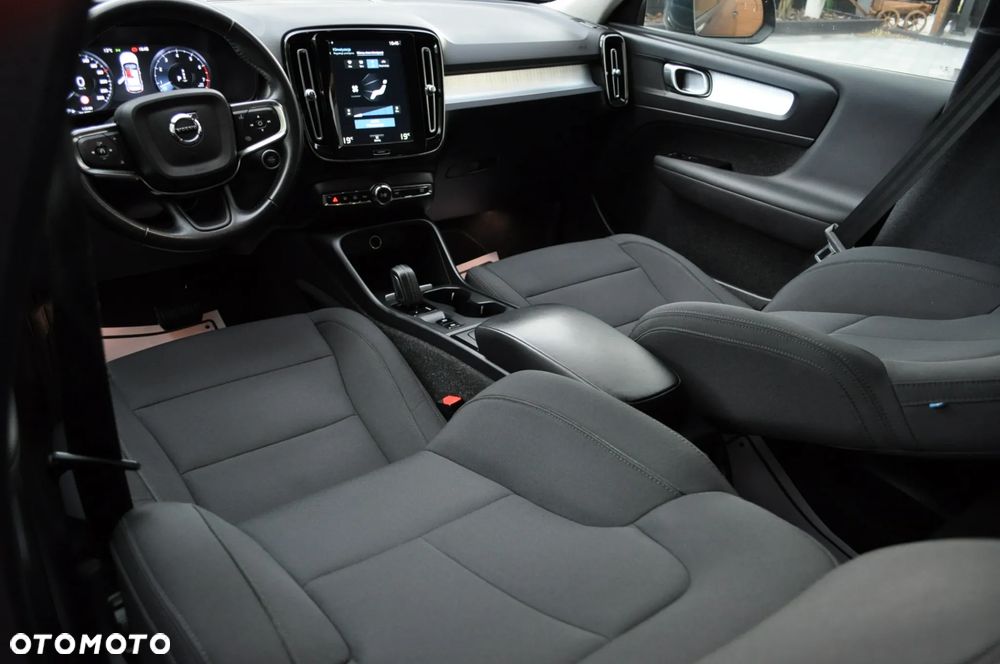 Volvo XC 40 - 26