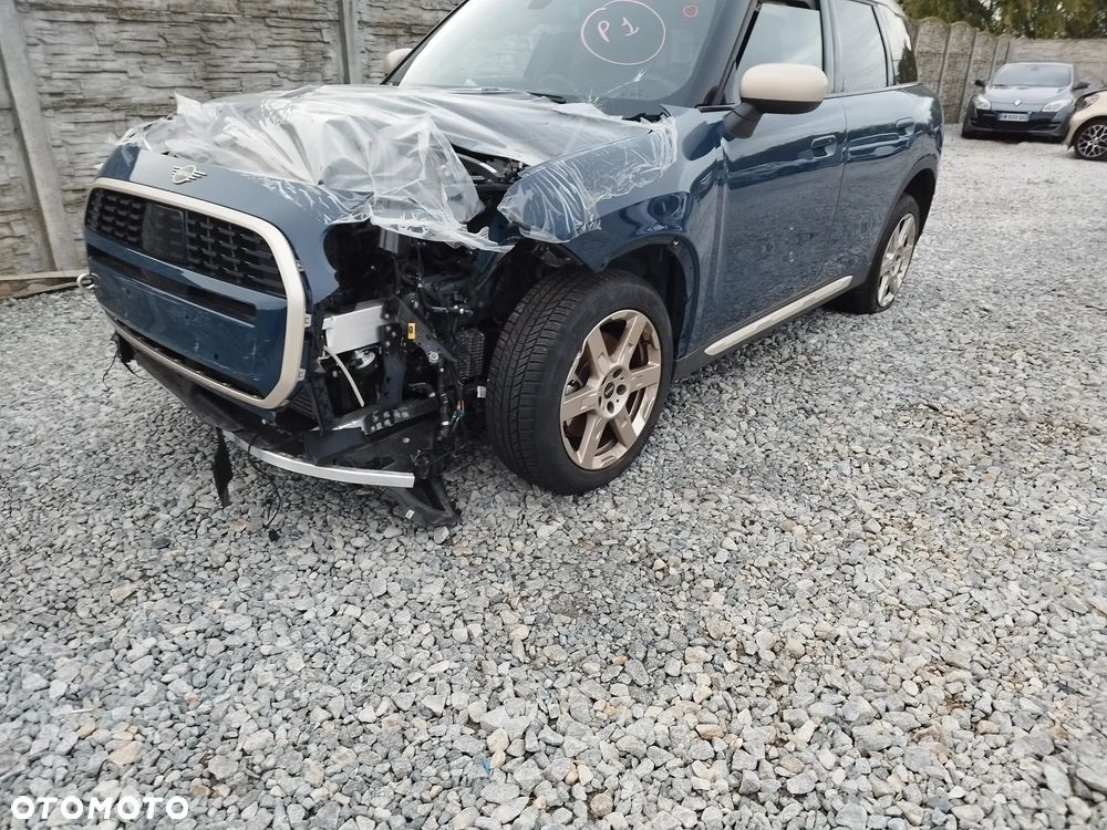 MINI Countryman C Favoured Trim - 11