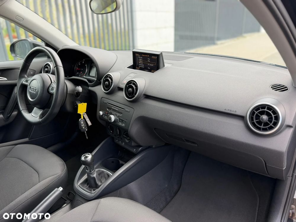 Audi A1 Sportback 1.6 TDI Ambition - 14